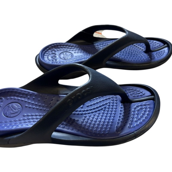 CROCS Navy and Cerulean Blue Sandals Men’s Size 6 Women’s Size 8 - Picture 4 of 7